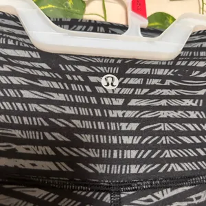Lululemon Wonder Under Striped Leggings small goth tropical witchy casual preppy thumbnail 5