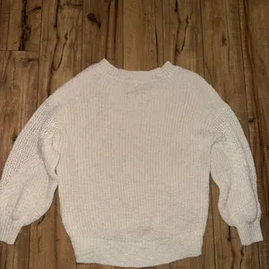 Cream sweater thumbnail 5