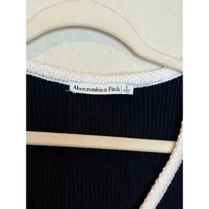 Abercrombie & Fitch Black Contrast Trim Knit Vest Gold Buttons S thumbnail 5
