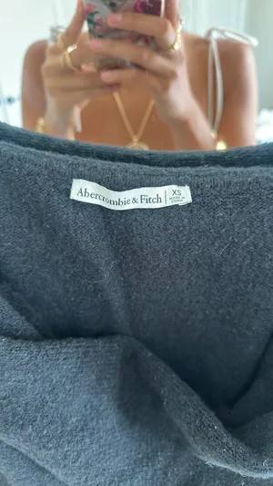 Abercrombie Sweater thumbnail 2
