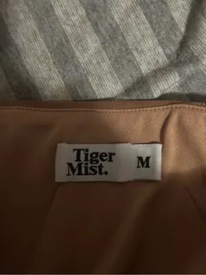 Tiger Mist Brown Strapless Paneled Crop Top thumbnail 3