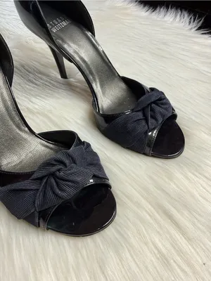 Stuart Weitzman Dark Navy Patent Leather Knotted Bow Heels thumbnail 4