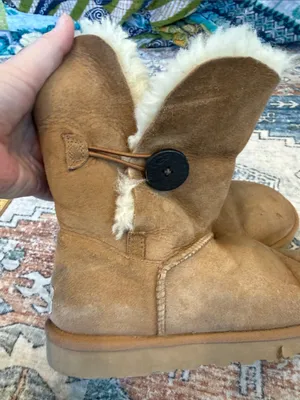 UGG Chestnut Suede Bailey button Shearling Ankle Boots 9 WIDE thumbnail 4