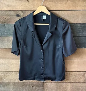 H&M Divided Black Satin Button Up Blouse Short Sleeve XXS thumbnail 1