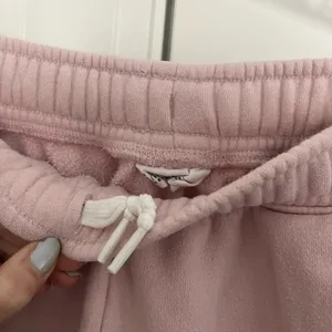 Gap Teen Light Pink Sweatpants with Pockets and Cuffed Pant Legs thumbnail 3