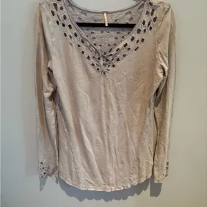 Free People Lavendar Lace Detail Long Sleeve Top in size M thumbnail 1