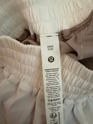 Lululemon Shorts thumbnail 4