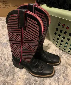 Hot Pink Navajo Ariat Cowboy Boots thumbnail 1
