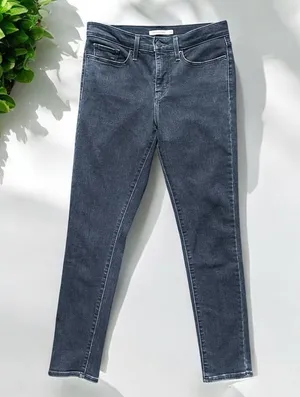 Levis 311 Shaping Skinny Jeans in Black Wash thumbnail 5