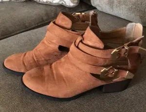 Boots thumbnail 1