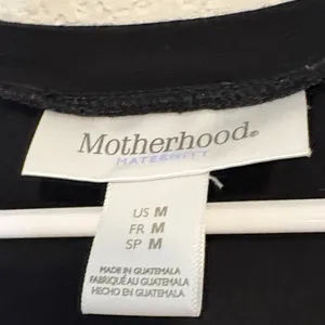 Motherhood Classic Black half Sleeve midi Dress thumbnail 2