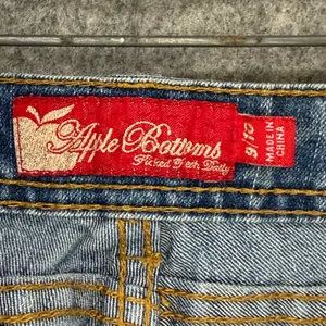 Vintage Apple Bottoms Y2K Jeans Womens 34x34 9/10 Blue Gold Accents Low Rise thumbnail 13