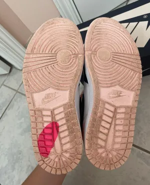 Nike Air Jordan 1 High thumbnail 6