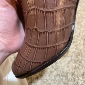 Madewell The Mira Side-Seam Ankle Boot in Croc Embossed Leather thumbnail 13