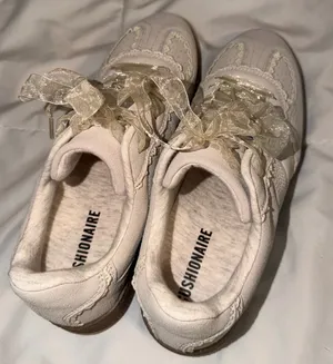 Cushionare Shoes thumbnail 1
