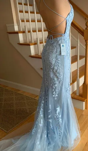 Light Blue Prom Dress Size 2 thumbnail 1