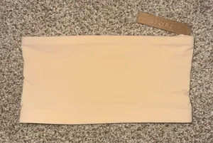 SKIMS Bandeau thumbnail 1