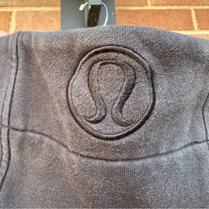 Lululemon Scuba Hoodie *Light Cotton Fleece (First Release) Size 8 Black thumbnail 8