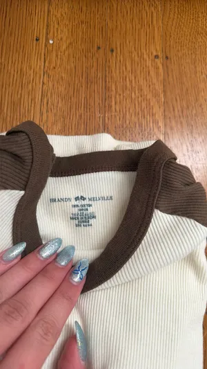 Brandy Melville Long Sleeve Top thumbnail 3