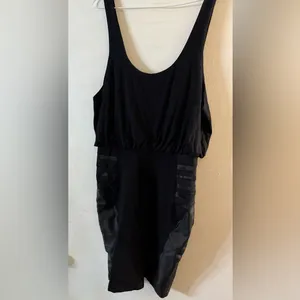 Alice + Olivia Black Bodycon Mini Dress Scoop Neck Sleeveless‎ Size 4 thumbnail 2