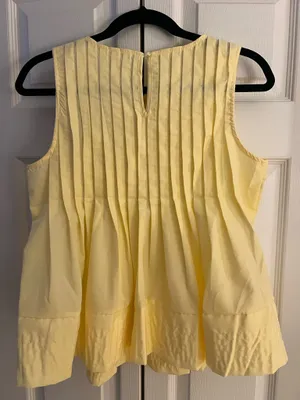 Amazon sleeveless top thumbnail 2