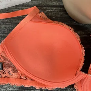Natori Coral Orange Feathers Plunge T Shirt Bra 30DDD thumbnail 4