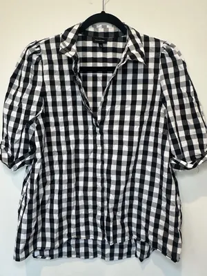 Who What Wear Black White Gingham Short Sleeve Button Up Top Shirt Size L thumbnail 1