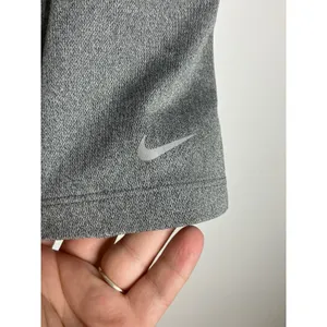 Nike Training Shorts Womens Large Gray Excellent Dri-FIT Athletic DX6024-068 thumbnail 2