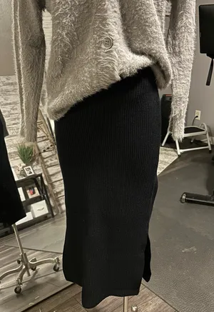 Black Princess Polly Skirt Midi Slit thumbnail 3