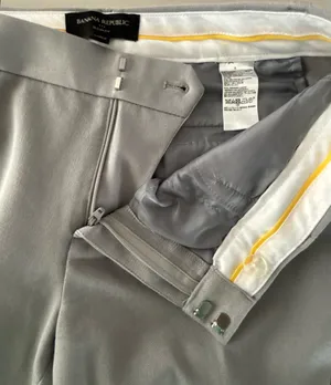 Banana Republic | ladies Sloan Fit cropped pants. Size: 6 thumbnail 7