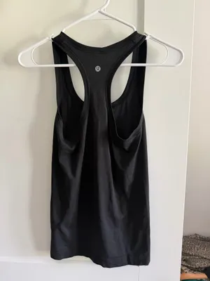 Lululemon tank  thumbnail 2