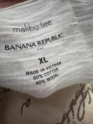 Banana Republic XL Gray & White Camo Short Sleeve Tee thumbnail 4