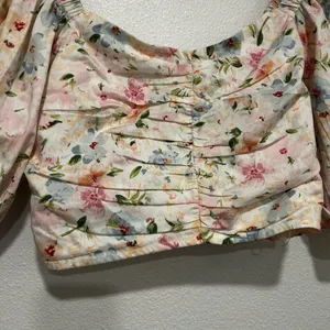 Abercrombie & Fitch Floral Cropped Blouse with Puff Sleeves NWOT thumbnail 2