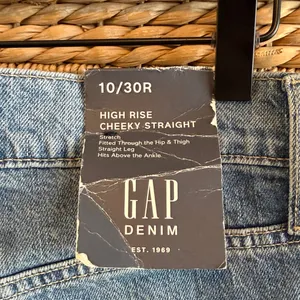 NWT GAP High Rise Cheeky Straight Ankle Jeans, 10 / 30 thumbnail 7