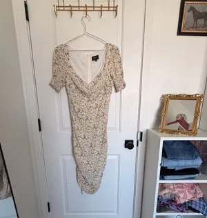 Bardot Cindy Floral Ruched Sweetheart Midi Dress thumbnail 2