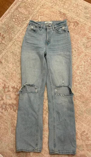 Abercrombie Curve Love 90s Ultra High Rise Straight Jean thumbnail 1