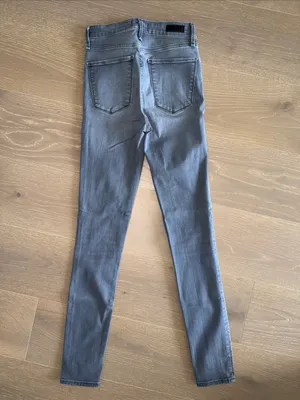 Abercrombie & Fitch Women’s Gray Skinny Jeans size 25L thumbnail 3