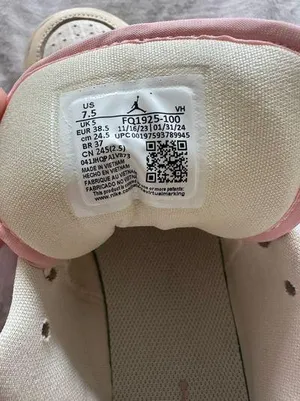 Nike Dunks thumbnail 3