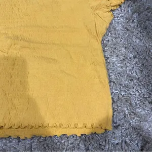 American Eagle Yellow Textured Stretch Crop Top Size Medium thumbnail 3