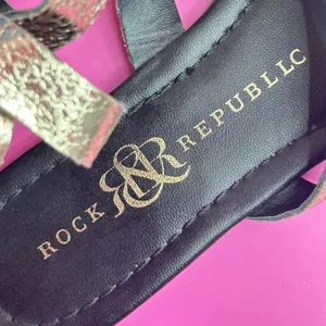 Rock & Republic Womens 7 Gladiator Sandals Gold Metallic Strappy Buckle‎ EUC thumbnail 3