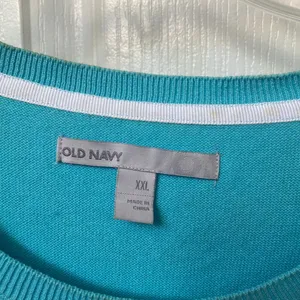 FINAL MARKDOWN Old navy top xxl thumbnail 3