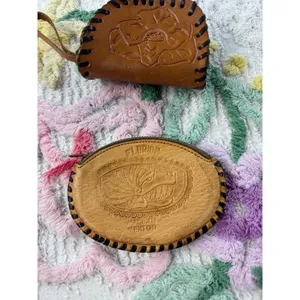 Vintage‎ Tooled Leather Coin Purse Pouch Florida Mexico Floral Design thumbnail 2