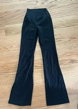 yogalicious flare leggings with slit thumbnail 1