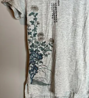 🌺 Metropolitan Museum of Art graphic tee thumbnail 2