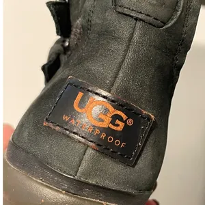 UGG Simmens Waterproof Boot Womens‎ 8.5 Black Leather Wool Moto Buckle 1005285 thumbnail 6