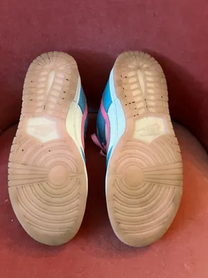 Nike Women’s Dunk Low Sneakers 6.5 thumbnail 2