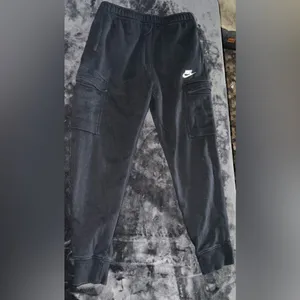 Nike Jogger Cargo Sweatpants in Black Size Small thumbnail 7