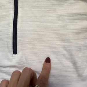 T By Talbots White And Black Active Sleeveless Polo‎ Zip Top Size Small thumbnail 3