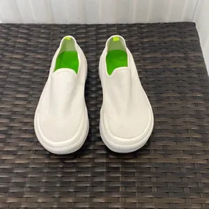 Oofos Sneakers women’s size 7 White thumbnail 2