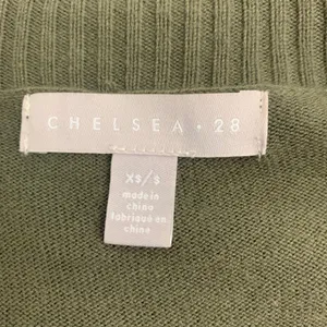 Chelsea28 Womens XS S Olive Green V-Neck Oversized Button Front Cardigan Sweater thumbnail 5